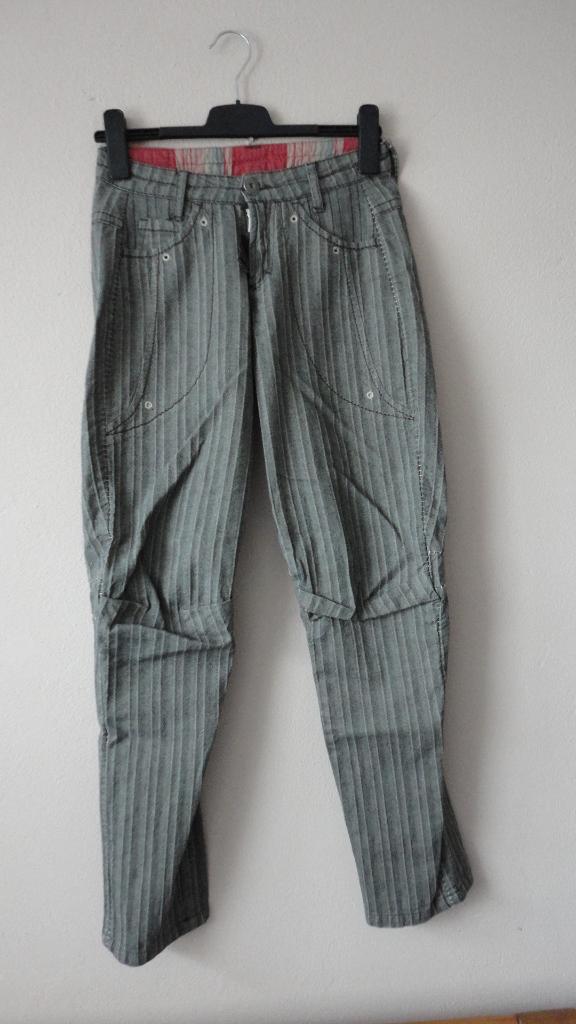M.F Girbaud design broek maat 36., Kleding | Dames, Broeken en Pantalons, Zo goed als nieuw, Maat 36 (S), Lang, Ophalen of Verzenden