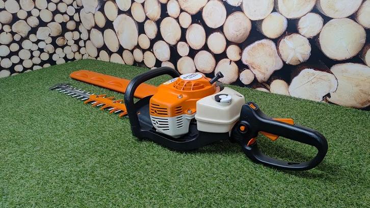 ZEER NETTE Stihl HS 82 R Benzine Heggenschaar 60cm, Tuin en Terras, Heggenscharen, Zo goed als nieuw, Benzine, Ophalen of Verzenden
