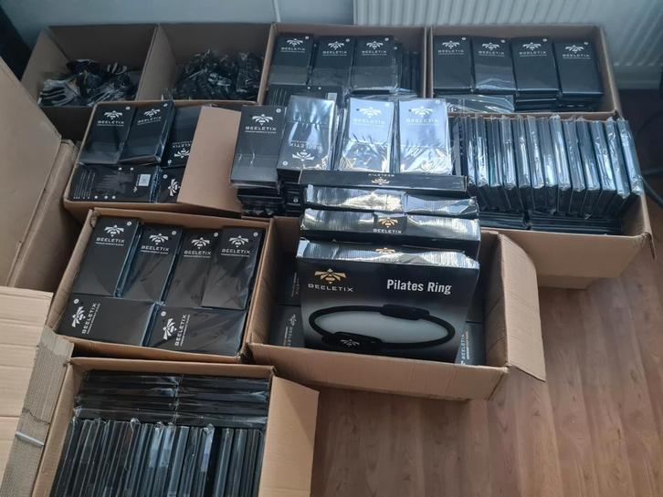 Partij NIEUWE fitnessartikelen, fitnesshandschoenen, TRX, Zakelijke goederen, Partijgoederen en Retail | Partijgoederen, Ophalen