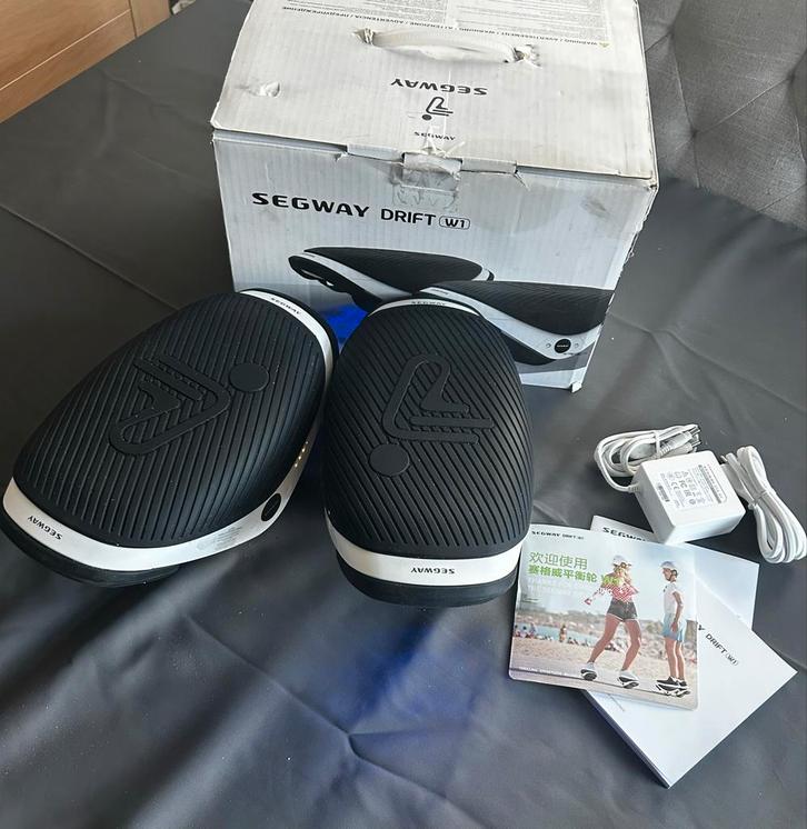 Segway Drift W1 E-skates - 1 keer gebruikt, Sport en Fitness, Overige Sport en Fitness, Zo goed als nieuw, Ophalen of Verzenden