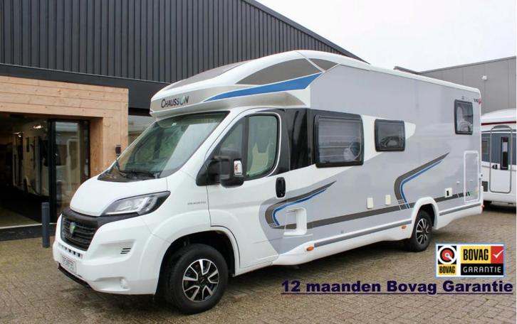 Chausson Titanium 727GA (Lengtebedden+ Hefbed), Caravans en Kamperen, Campers, Bedrijf, tot en met 4, Half-integraal, Chausson