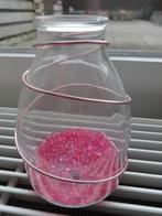 Vaas vaasje roze steentjes en ijzerdraad +/- 13,5 cm hoog, Ophalen, Gebruikt