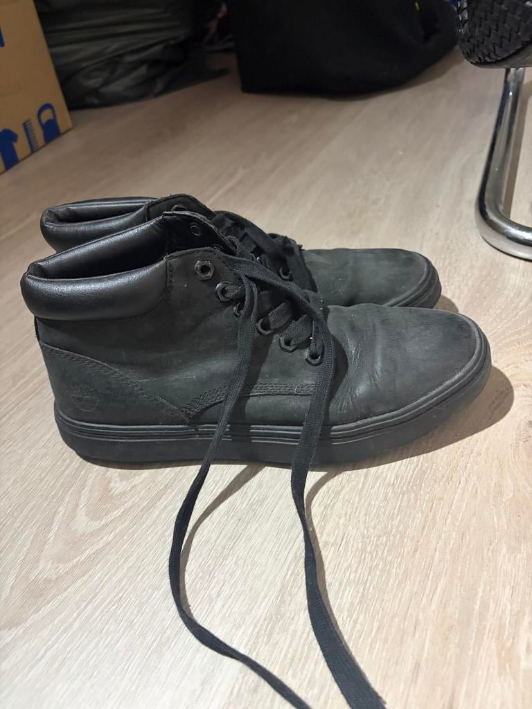 Twee paar schoenen maat 39 - Gratis ophalen, Kleding | Dames, Ophalen, Gedragen, Zwart, Sneakers of Gympen