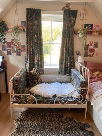 Junglekamer met gordijnen en meegroeibed Ikea Minnen beschikbaar voor biedingen