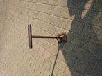 ouderwetse stamper( zeker 50 jaar oud), Ophalen, Gebruikt