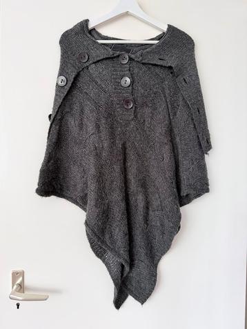 Omslagdoek - Prima Staat beschikbaar voor biedingen