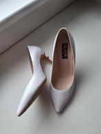 Elegante witte pumps - Maat 38, Pumps, Wit, Ophalen of Verzenden, Zo goed als nieuw
