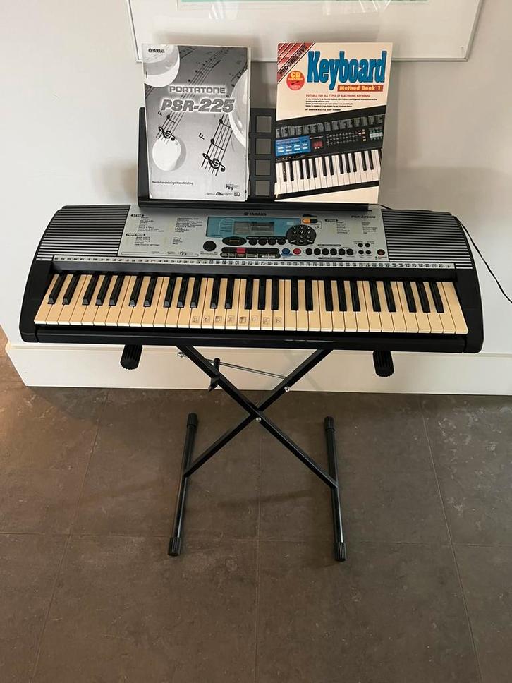Yamaha keyboard Psr-225GM, Muziek en Instrumenten, Keyboards, Zo goed als nieuw, 61 toetsen, Yamaha, Ophalen of Verzenden