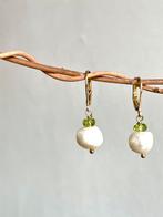 Parel oorbellen met peridot, Sieraden, Tassen en Uiterlijk, Oorbellen, Hangers, Wit, Nieuw, Ophalen of Verzenden