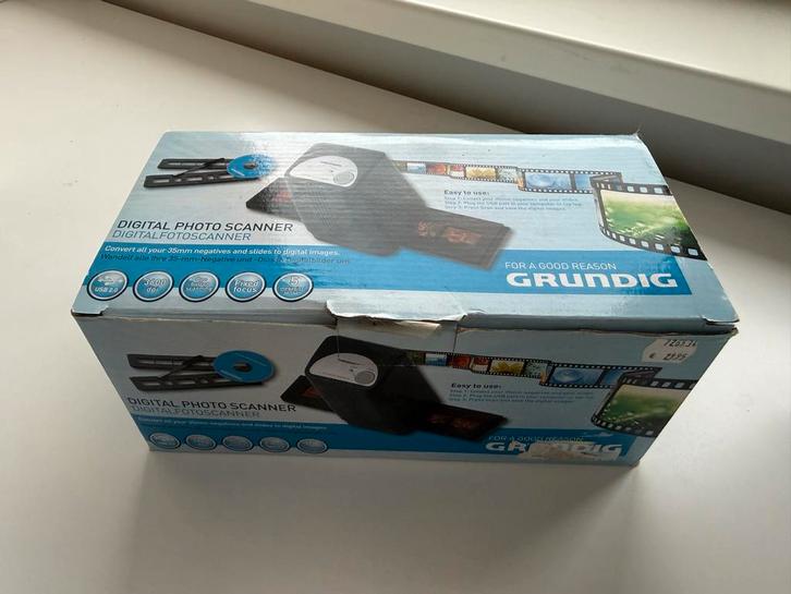 Grundig Diascanner - Zo goed als nieuw!, Computers en Software, Scanners, Zo goed als nieuw, Diascanner, Windows, Ophalen of Verzenden