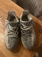 Yeezy Sneakers - Gedragen, Ophalen of Verzenden, Gedragen, Zwart, Sneakers of Gympen