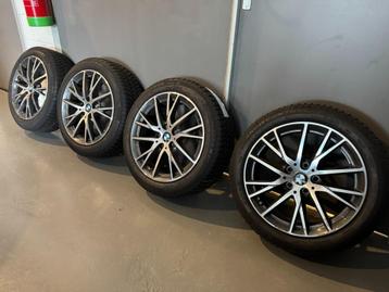 BMW 1-serie F40 2-serie F44 velgen org. 17” + winterbanden beschikbaar voor biedingen