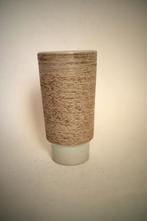 vintage bloempot geel vaas blauw aardewerk adco reliëf, Gebruikt, Binnen, Ophalen of Verzenden, Overige vormen