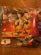 LEGO Nexo Knights - Axl's Mobiele Arsenal 70365, Ophalen of Verzenden, Zo goed als nieuw, Complete set, Lego