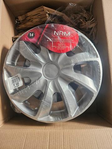 Nieuwe wieldoppen 14 inch beschikbaar voor biedingen