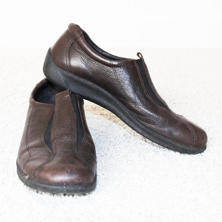 Mooie Leren Ecco Dames Schoenen (Maat 40) € 50,-, Kleding | Dames, Schoenen, Zo goed als nieuw, Overige typen, Bruin, Ophalen of Verzenden