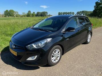 Hyundai i30 Wagon 1.6 Vision Facelift-model (bj2012) beschikbaar voor biedingen