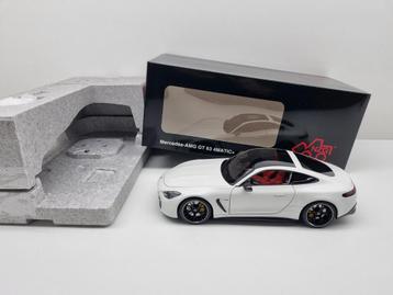 NZG
Mercedes-Benz AMG GT63
1:18 Nieuw  beschikbaar voor biedingen