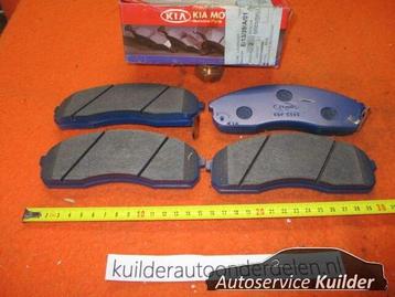 Remblokken voorzijde Kia Carnival Pregio Origineel Kia 0K56A beschikbaar voor biedingen