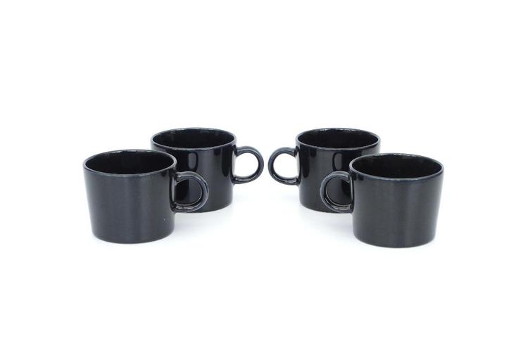 Iittala Teema - 4 koffie kopjes - zwart, Huis en Inrichting, Keuken | Servies, Gebruikt, Kop(pen) en/of Schotel(s), Overige stijlen