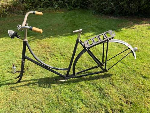 Antiek Fietsframe met Dynamo, Fietsen en Brommers, Fietsonderdelen, Gebruikt, Oldtimer, Frame, Ophalen