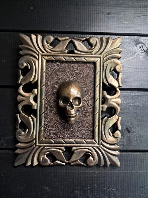 Barok lijst met skull silly art brons en bruin, Verzamelen, Beelden en Beeldjes, Nieuw, Ophalen of Verzenden