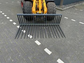 Knikmops 250 Tegelriek 170 cm gebruikt met nieuwe tanden beschikbaar voor biedingen