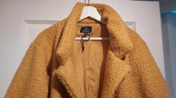 Gele Bouclé Jas - Nieuw! beschikbaar voor biedingen