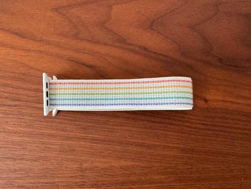 Apple Watch Nike Sport Loop Pride 2021 42 mm - 49 mm, Telecommunicatie, Wearable-accessoires, Zo goed als nieuw, Bandje, Ophalen
