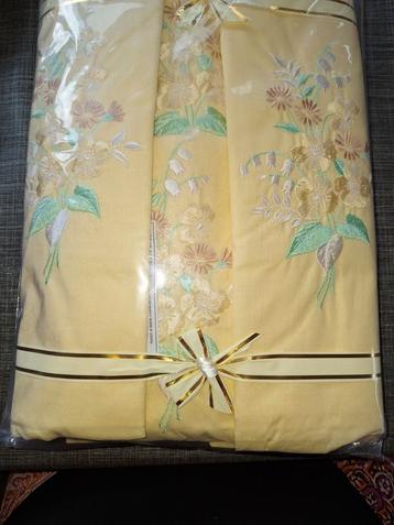 Geborduurde Dekbedovertrek 160x200 - Nieuw in Verpakking beschikbaar voor biedingen