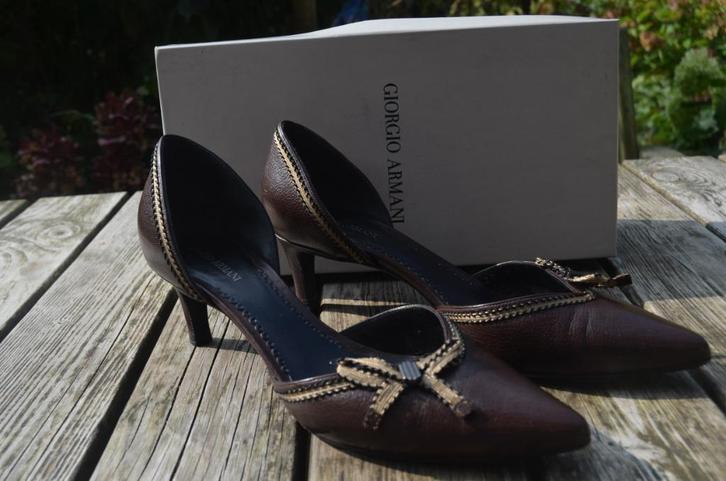 Giorgio Armani damesschoenen mt 38 in goede staat (2), Kleding | Dames, Schoenen, Gedragen, Schoenen met hoge hakken, Overige kleuren