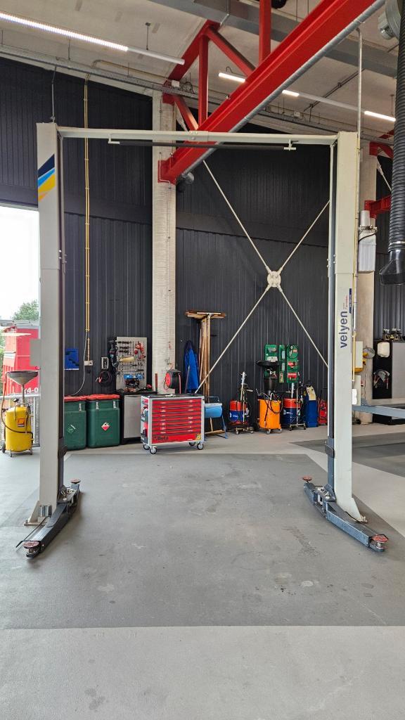 2 koloms hefbrug autobrug Velyen 4EC1300 4000Kg 2018, Auto diversen, Overige Auto diversen, Ophalen