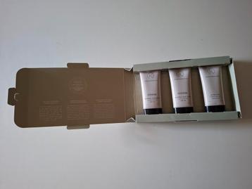 Geschenkverpakking cadeau beschikbaar voor biedingen