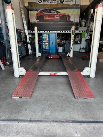 Koni 4 koloms APK hefbrug 4000 kg brede platen , verlengd beschikbaar voor biedingen