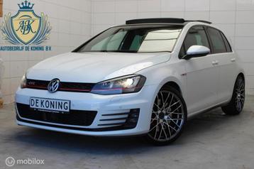 Volkswagen Golf 2.0 TSI GTI Performance I PANO I LED beschikbaar voor biedingen