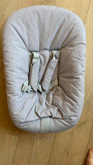 Zitje voor op stokke stoel beschikbaar voor biedingen