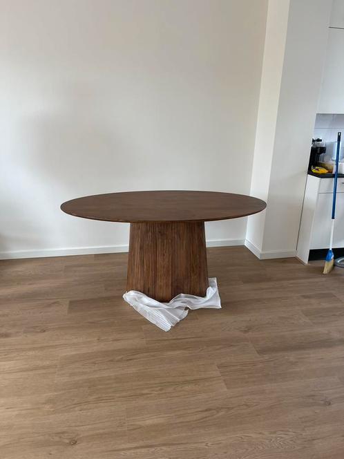 Nieuwe japandi houten ovale eettafel bruin, Huis en Inrichting, Tafels | Eettafels, Nieuw, Vijf personen of meer, Ovaal, Ophalen