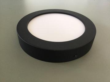 4 zwarte plafonnières / plafondlampen EGLO 17 cm beschikbaar voor biedingen