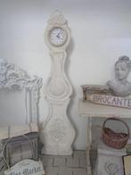 Brocante witte Mora klok , Poppenhuis 1:12…(FotoNr F48)*   ., Ophalen of Verzenden, Nieuw, Poppenhuis