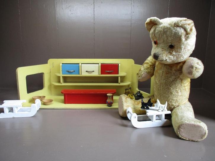 Oud vintage poppenhuis winkeltje, Kinderen en Baby's, Speelgoed | Poppenhuizen, Gebruikt, Toebehoren, Ophalen of Verzenden