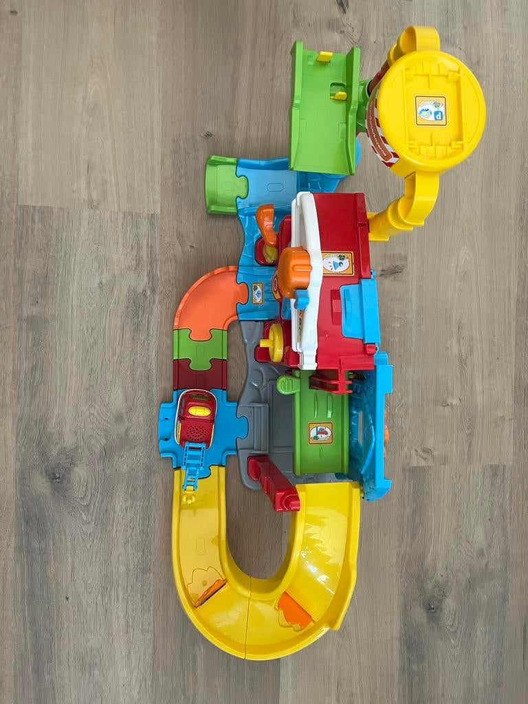VTech Toet Toet Brandweerkazerne Zo Goed Als Nieuw, Ophalen, Zo goed als nieuw, 6 maanden tot 2 jaar