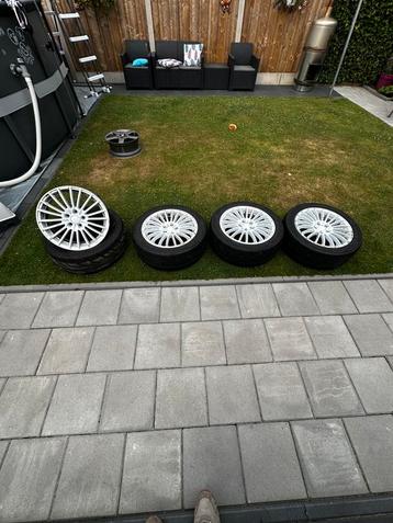 semislicks met velgen 5.108 beschikbaar voor biedingen