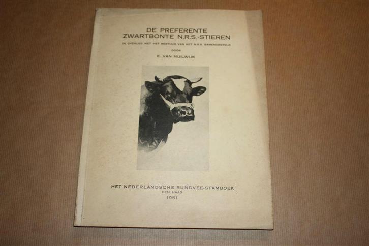 De preferente zwartbonte N.R.S.-stieren - 1951 !!, Boeken, Dieren en Huisdieren, Gelezen, Vogels, Ophalen of Verzenden