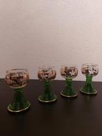 Grote roemers op  groene voet  antiek vintage, Antiek en Kunst, Antiek | Glas en Kristal, Ophalen of Verzenden