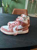 Nike Air Jordan - Maat 40, Kleding | Dames, Schoenen, Ophalen, Nike, Roze, Sneakers of Gympen
