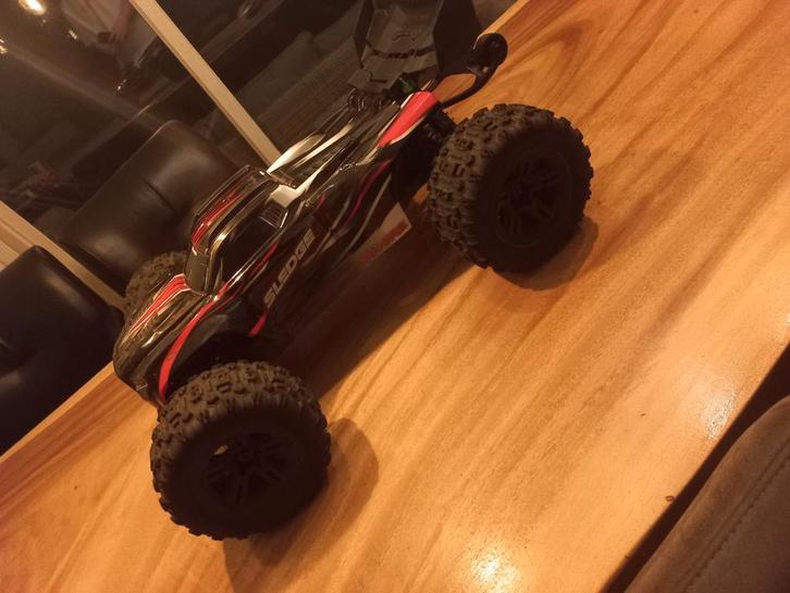 Traxxas sledge, Hobby en Vrije tijd, Modelauto's | 1:5 tot 1:12, Zo goed als nieuw, Auto, Ophalen of Verzenden