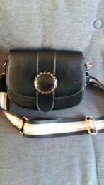 Schouder Tas zwart met gouden accenten, Ophalen of Verzenden, Zo goed als nieuw, Zwart, Schoudertasje