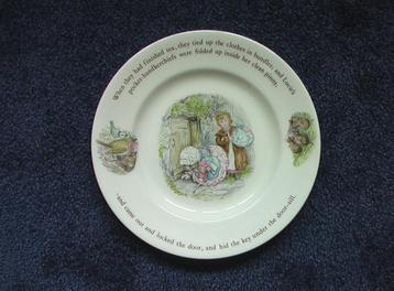 Bord 8"/ 20cm Wedgwood, Beatrix Potter / Mrs.Tiggy Winkle