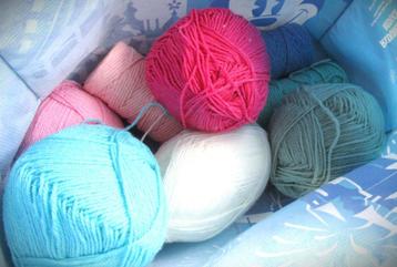 Wol en Macrame Touw~3 klossen Katoen~5 bollen wol (acryl beschikbaar voor biedingen