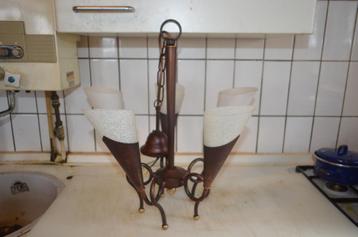diverse lampen beschikbaar voor biedingen